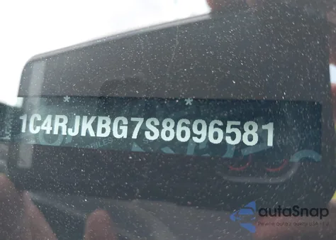 2025 Jeep Grand Cherokee L Limited 4X4 z USA, uszkodzony, nr VIN 1C4RJKBG7S8696581